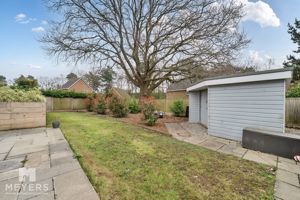 Communal Gardens- click for photo gallery